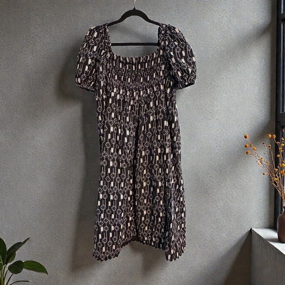 Saint Geraldine Black and White Patterned Dress with Puff Sleeves in Size Medium